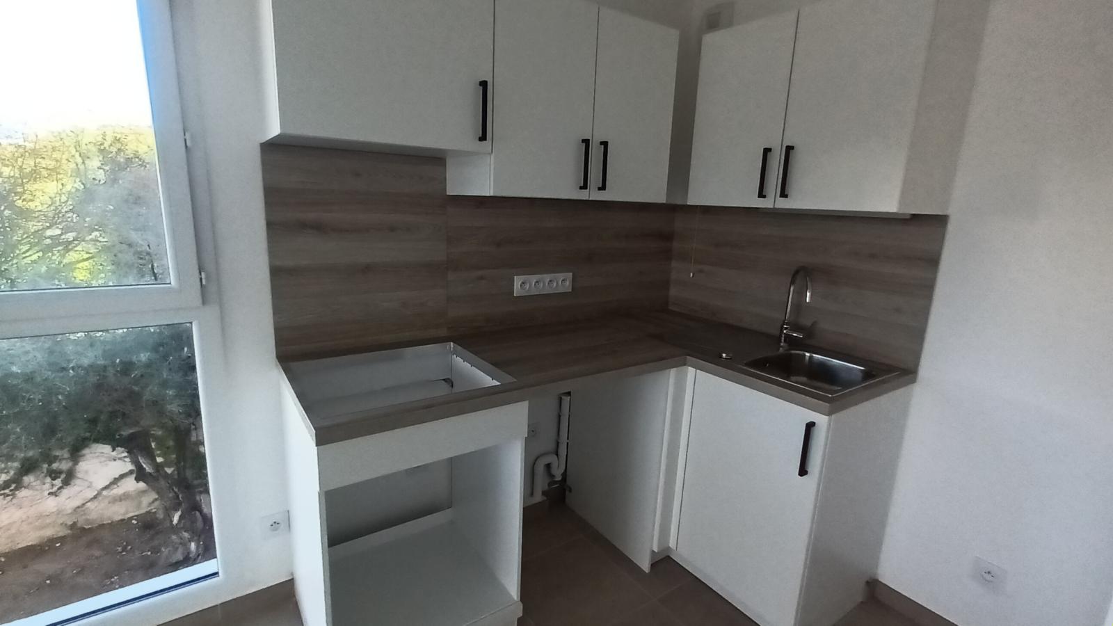 
																																							3 pièces - 
																																						1er étage - 66m² - 1 187,74 € - Photo #3