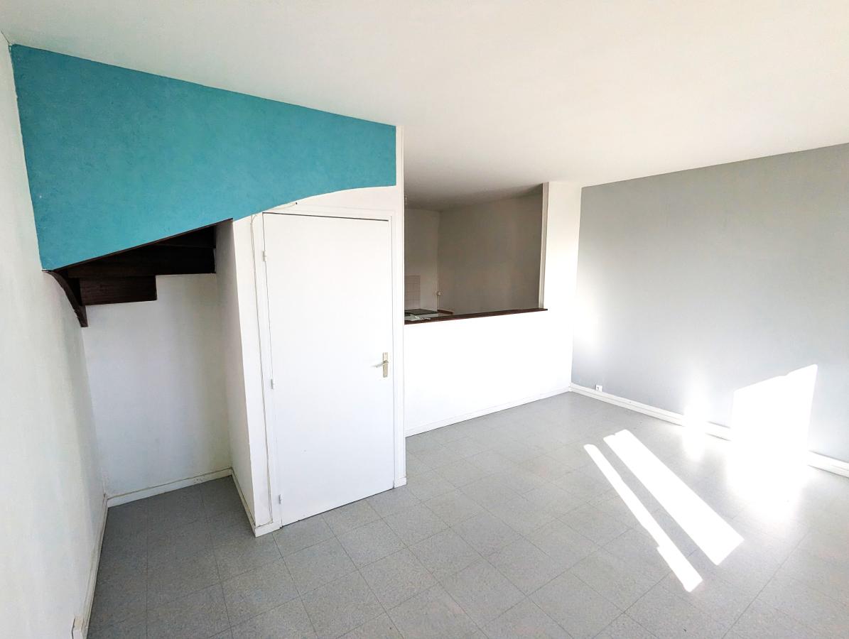 3 pièces - 2ème étage - 55m² - 118 800 € - Photo #2