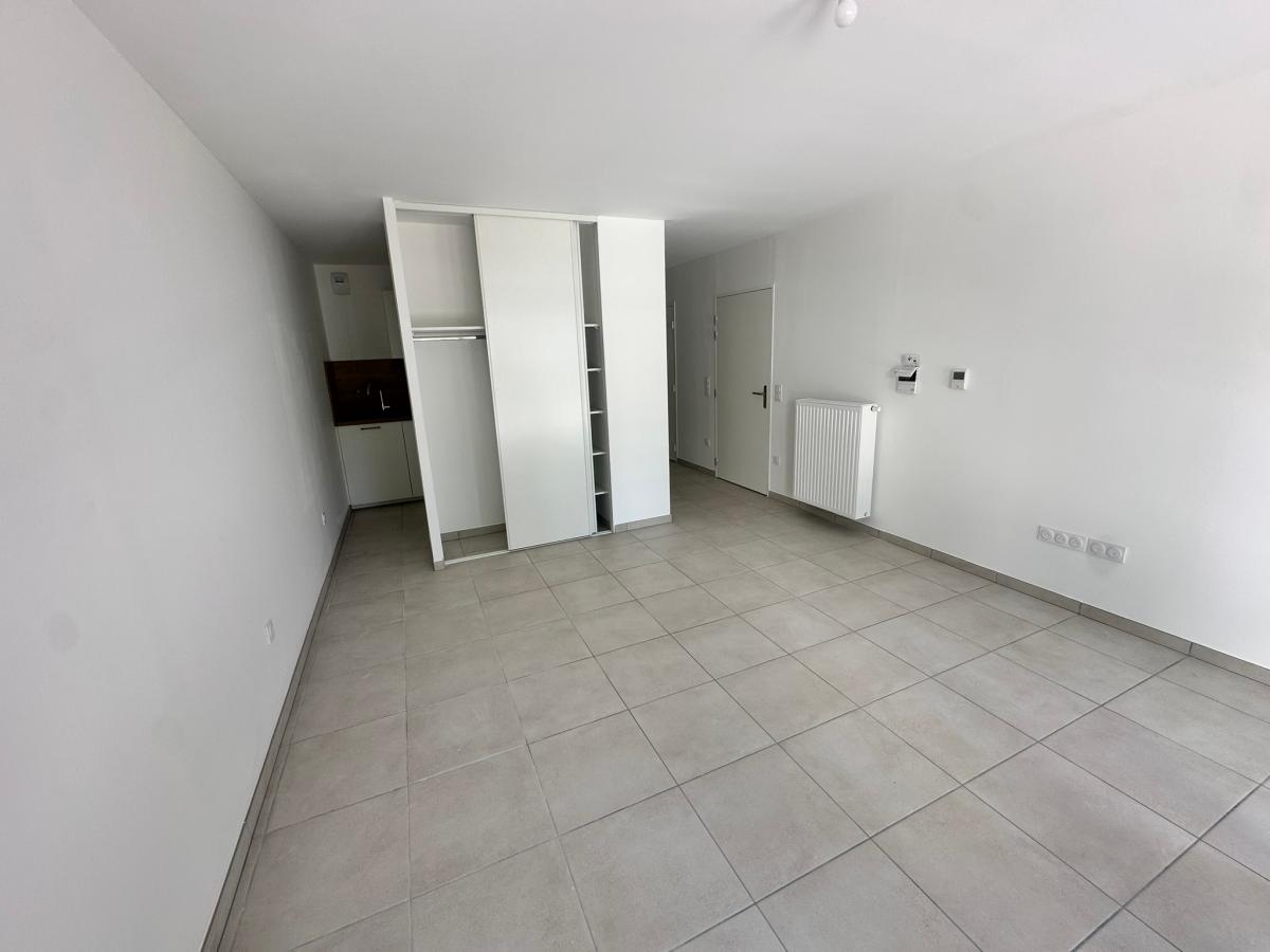 
																																							3 pièces - 
																																						1er étage - 62m² - 799,00 € - Photo #1