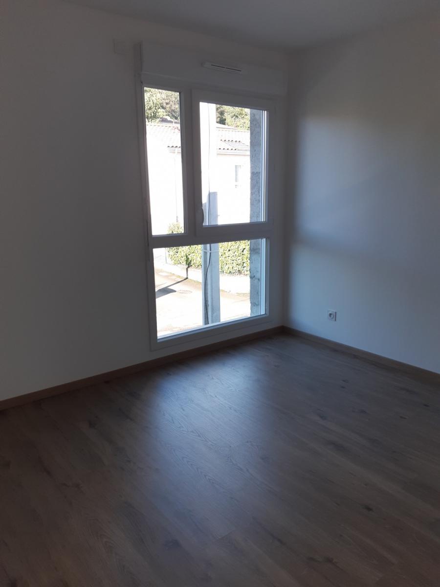 
																			4 pièces - 
																		RDC - 110m² - 1 231,10 € - Photo #6