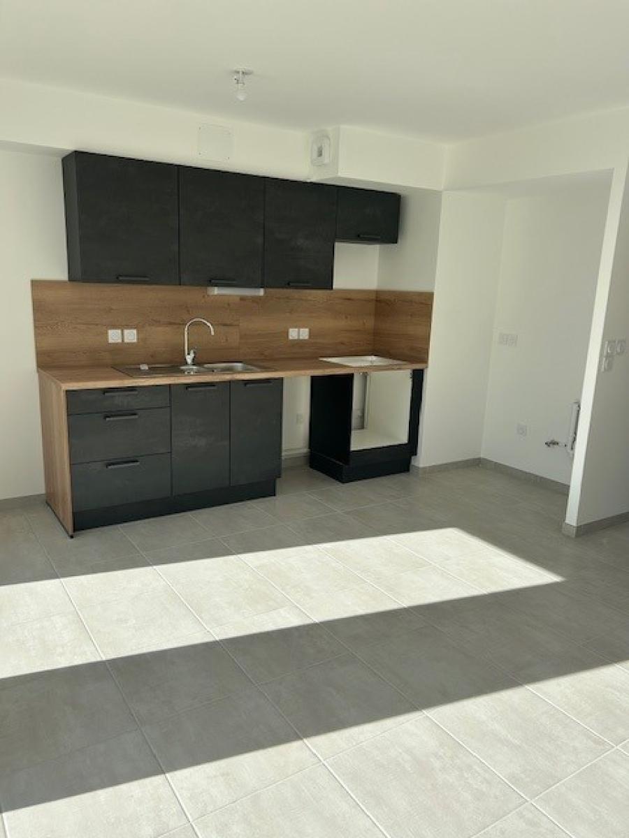 
																																							3 pièces - 
																																						RDC - 65m² - 1 012,39 € - Photo #3