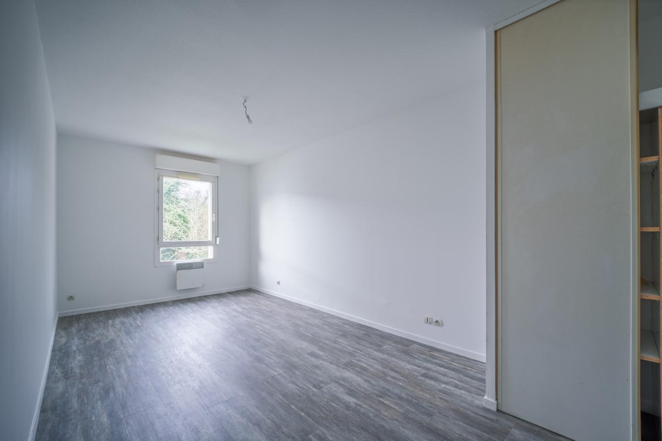 
																			2 pièces - 
																		1er étage - 52m² - 129 000 € - Photo #5