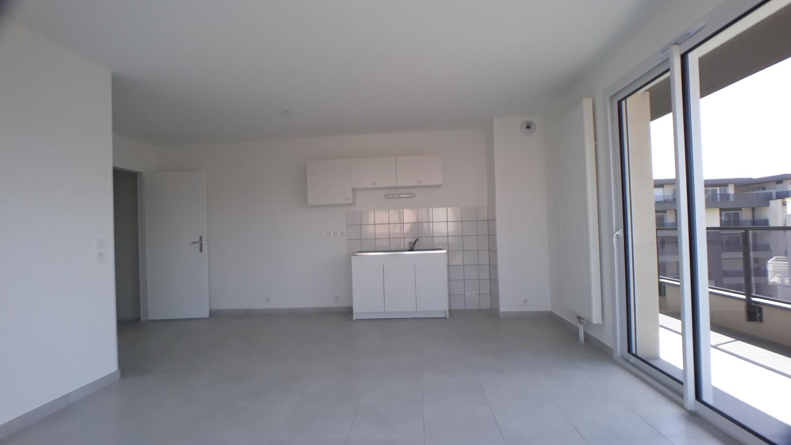 
																																							3 pièces - 
																																						3ème étage - 65m² - 955,74 € - Photo #3