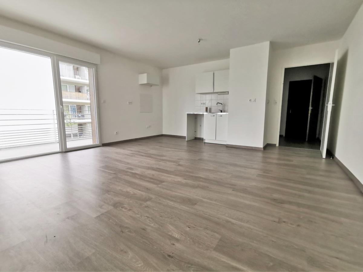 
																			3 pièces - 
																		2ème étage - 63m² - 720,60 € - Photo #2