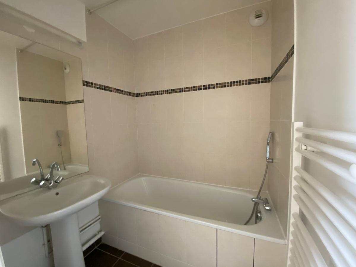 
																																							2 pièces - 
																																						RDC - 47m² - 987,26 € - Photo #4