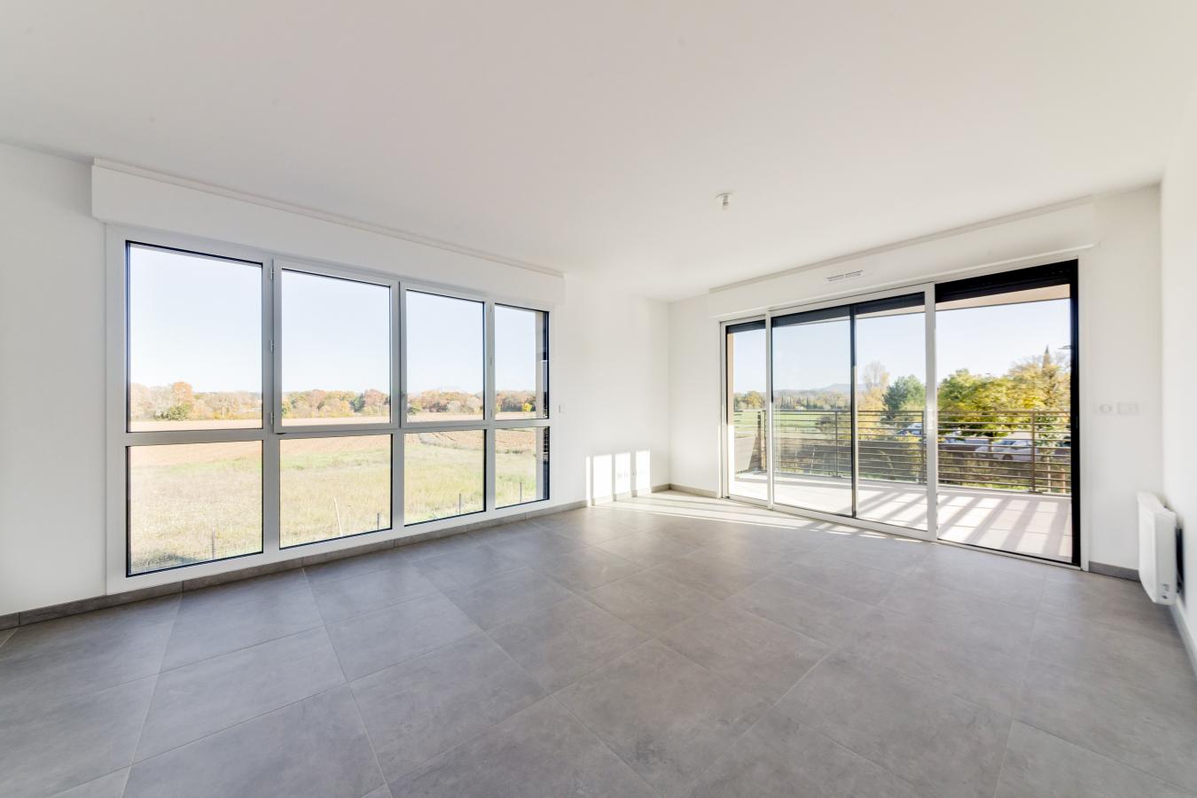 4 pièces - RDC - 88m² - 1 324,35 € - Photo #1