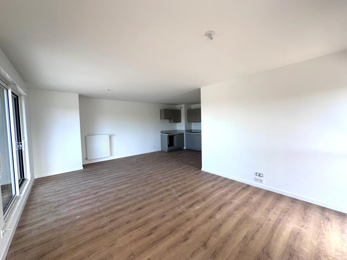 4 pièces - 4ème étage - 87m² - 1 121,29 € - Photo #3