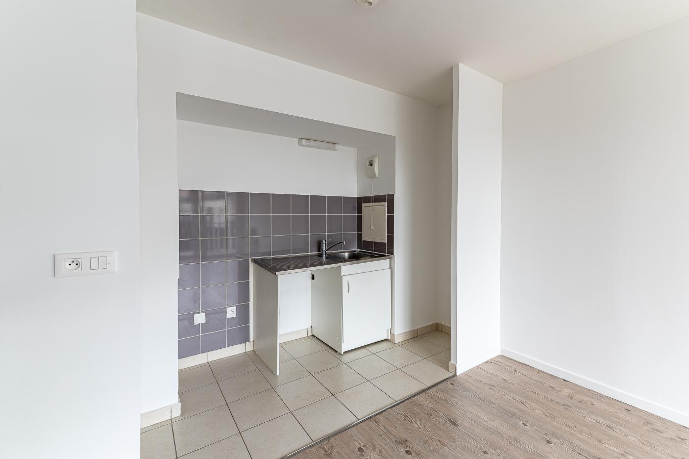 4 pièces - 3ème étage - 73m² - 1 129,40 € - Photo #5