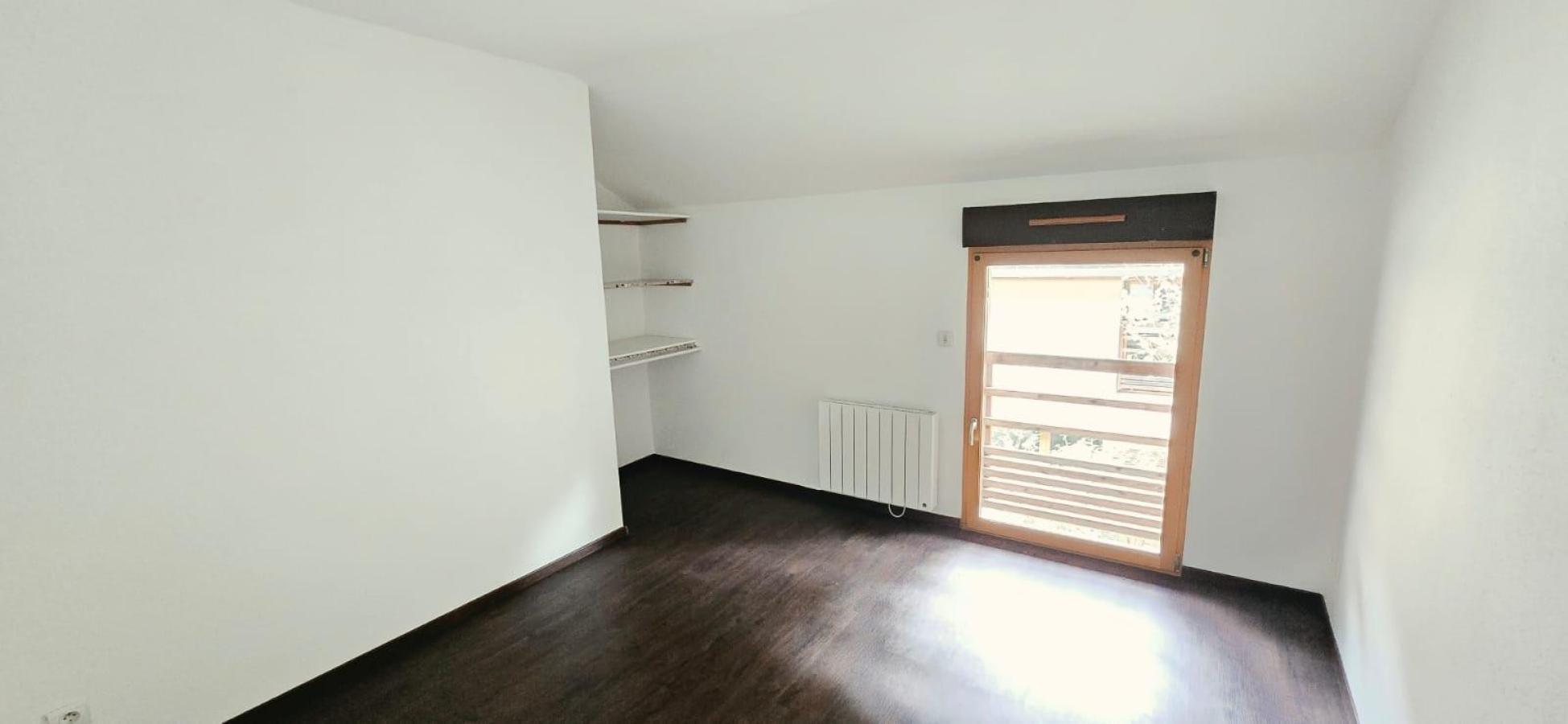 
																																							4 pièces - 
																																						RDC - 108m² - 1 092,98 € - Photo #4