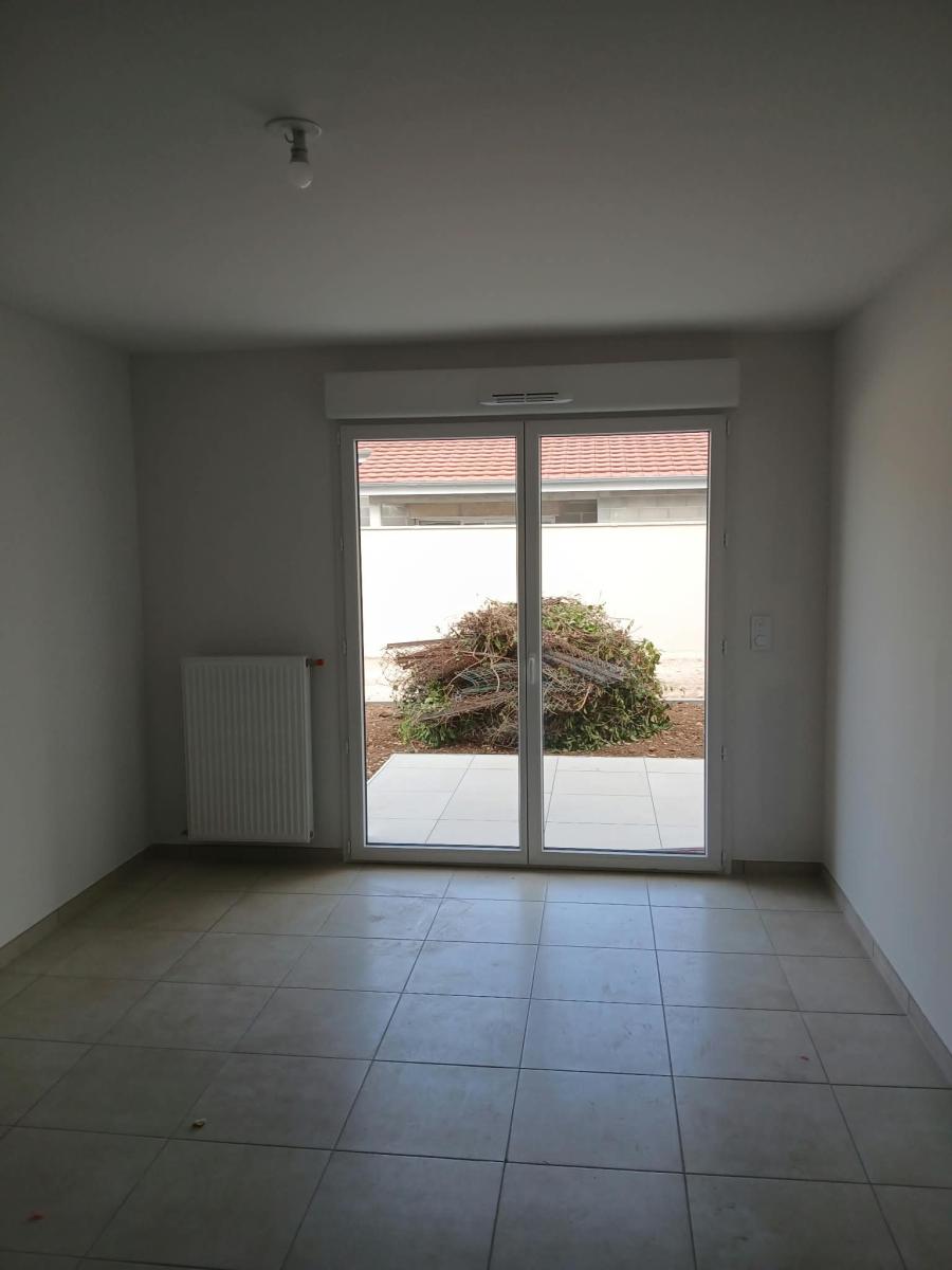 3 pièces - 1er étage - 64m² - 905,27 € - Photo #3
