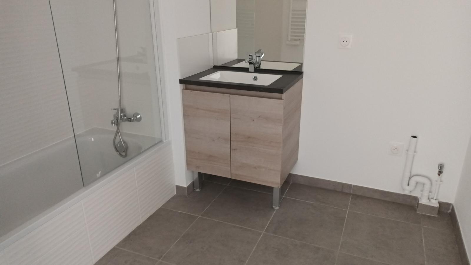 
																																							3 pièces - 
																																						2ème étage - 64m² - 1 048,41 € - Photo #5