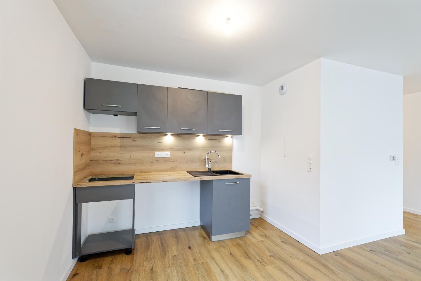 
																																							3 pièces - 
																																						1er étage - 72m² - 899,53 € - Photo #4