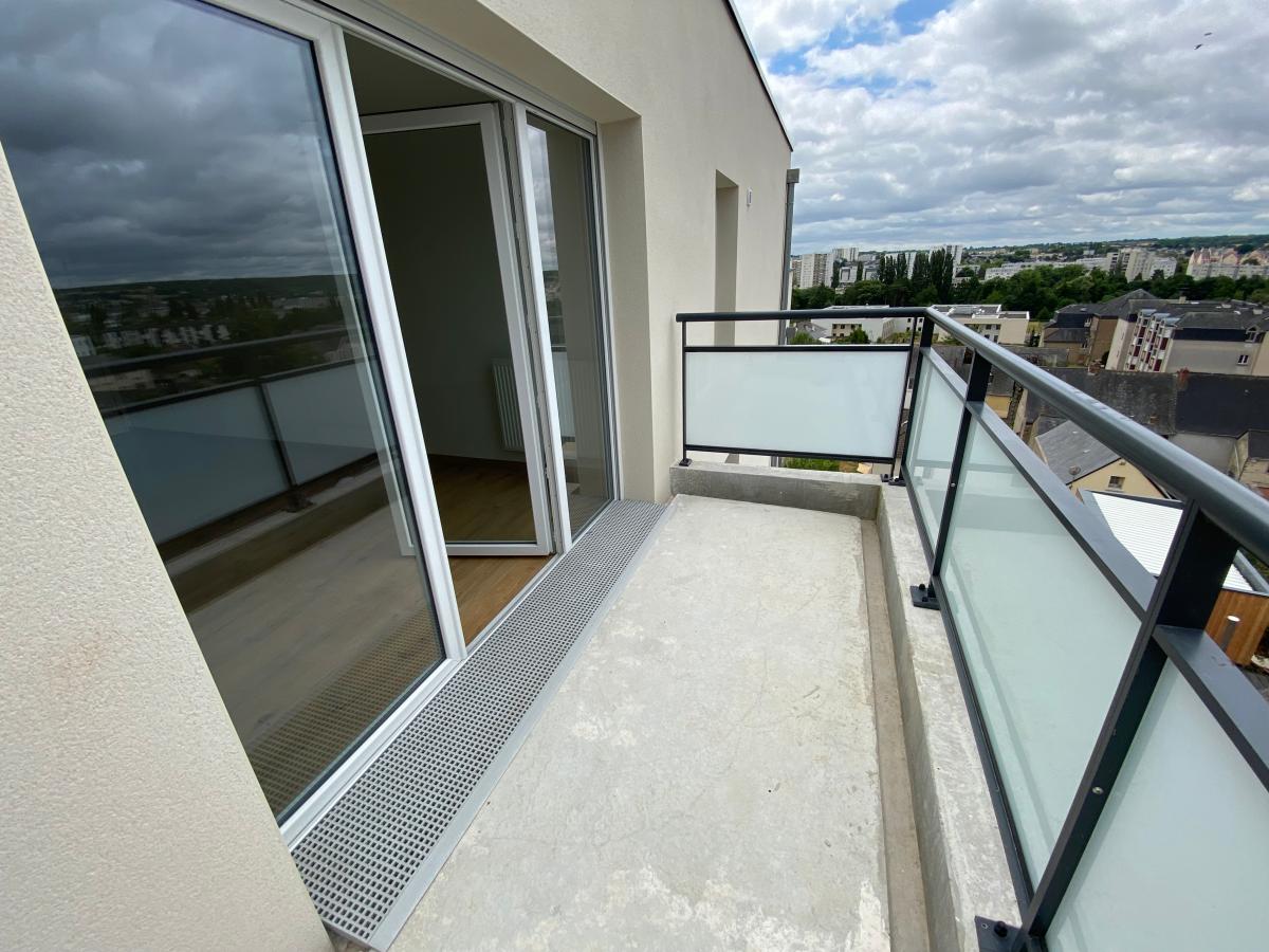 
																			4 pièces - 
																		5ème étage - 82m² - 829,93 € - Photo #2