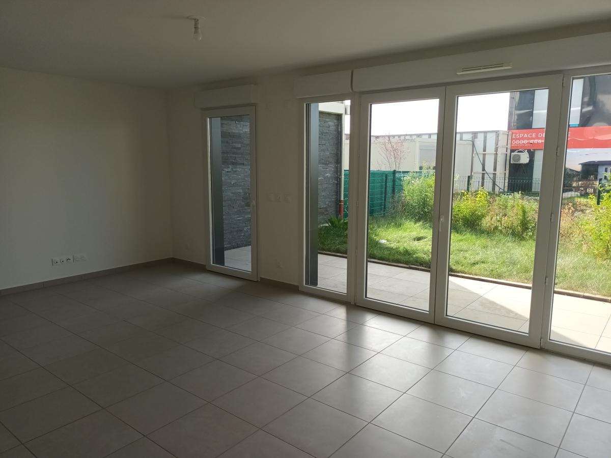
																																							4 pièces - 
																																						3ème étage - 88m² - 1 560,92 € - Photo #2