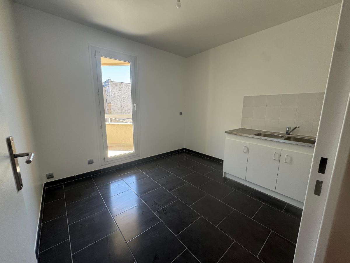 
																																							3 pièces - 
																																						5ème étage - 69m² - 586 500 € - Photo #1