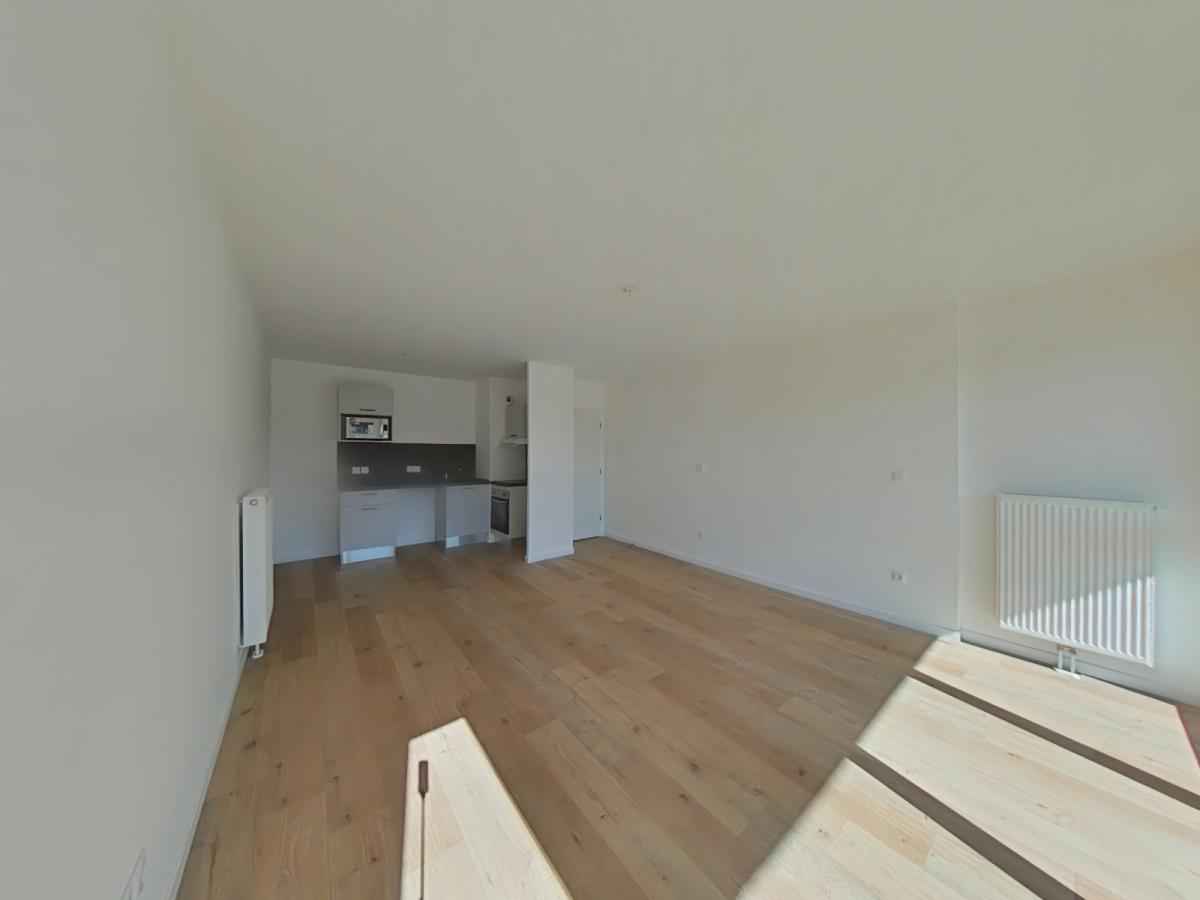 3 pièces - 1er étage - 65m² - 817,18 € - Photo #1