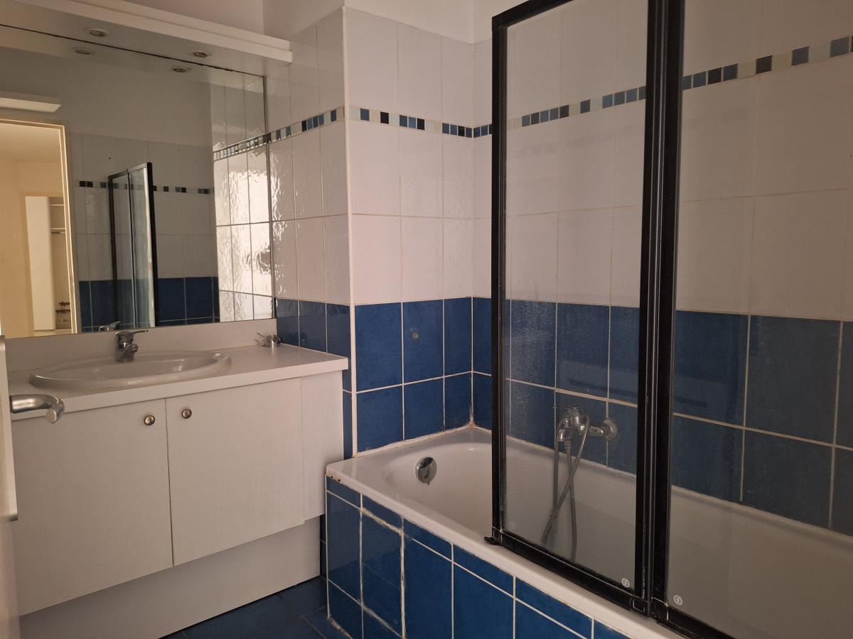 
																			3 pièces - 
																		RDC - 85m² - 1 114,18 € - Photo #5