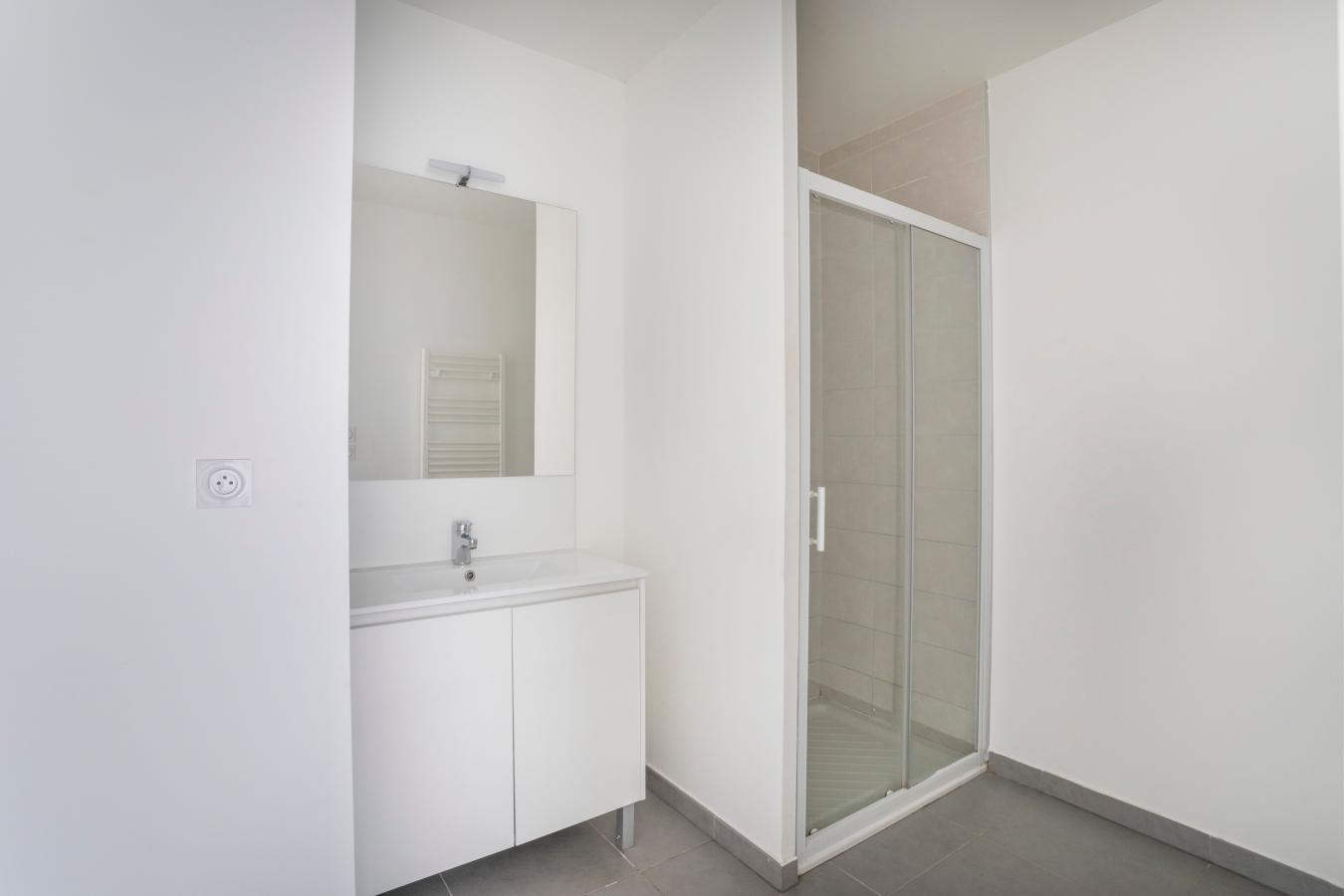 3 pièces - 14ème étage - 70m² - 889,51 € - Photo #3
