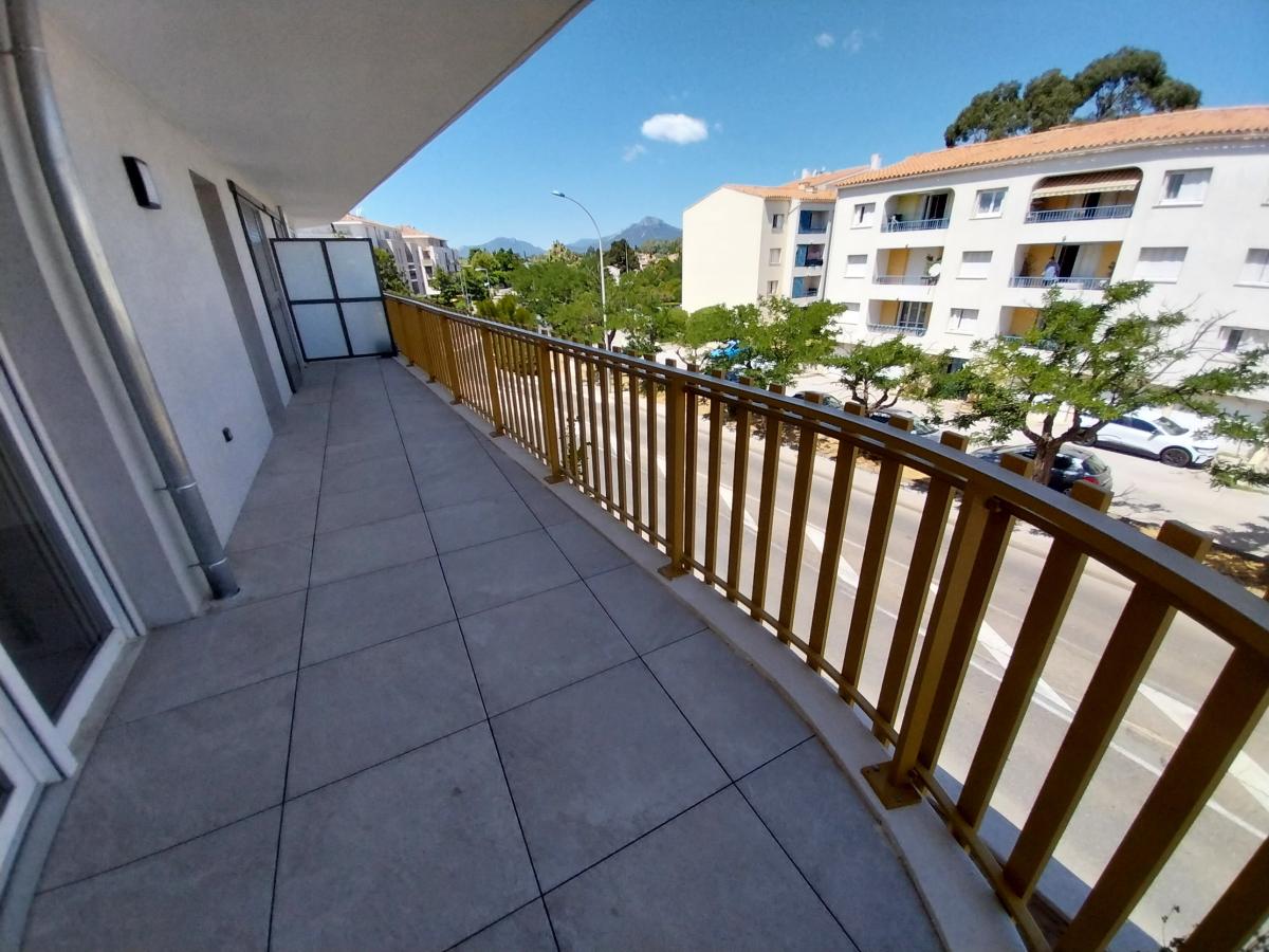 
																			3 pièces - 
																		2ème étage - 66m² - 1 058,65 € - Photo #2
