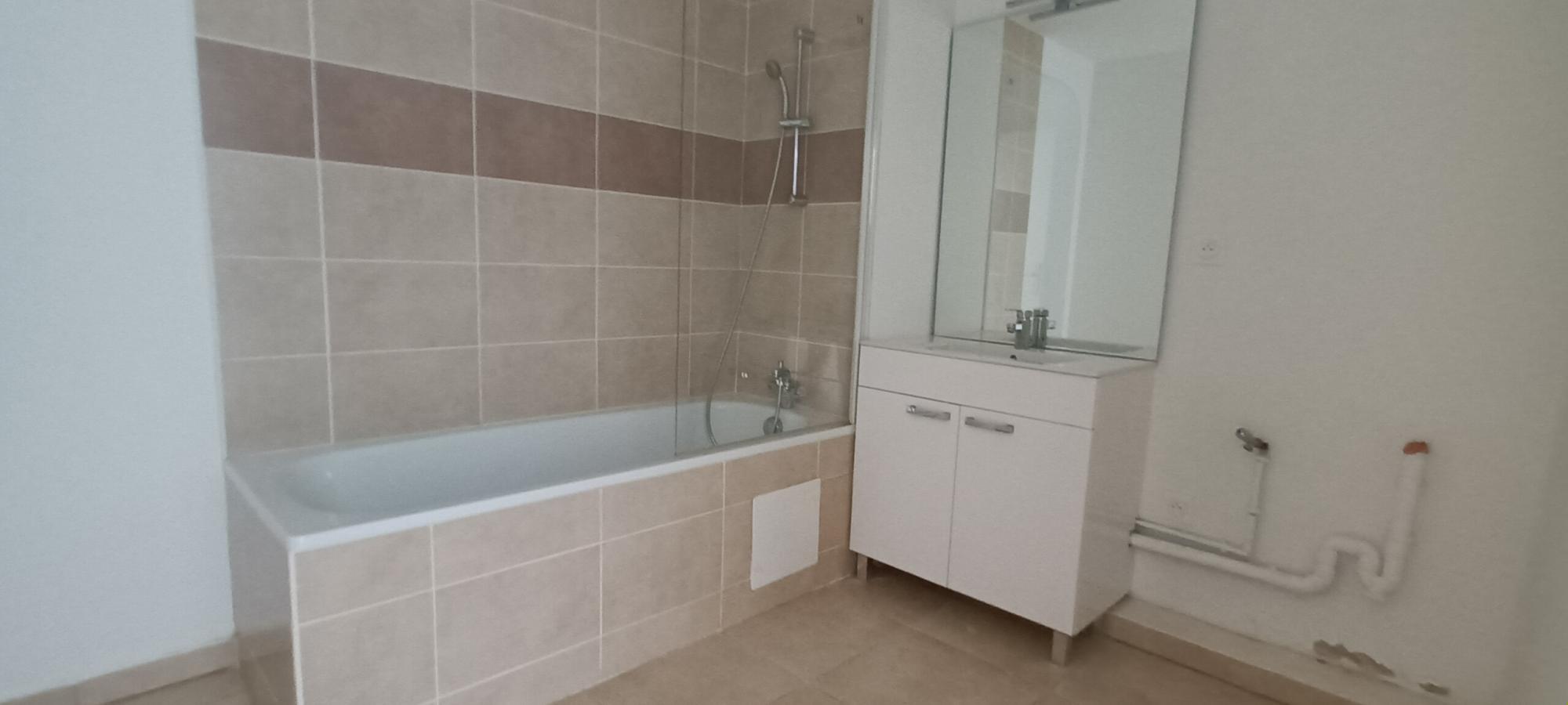 
																																							2 pièces - 
																																						RDC - 49m² - 644,84 € - Photo #6