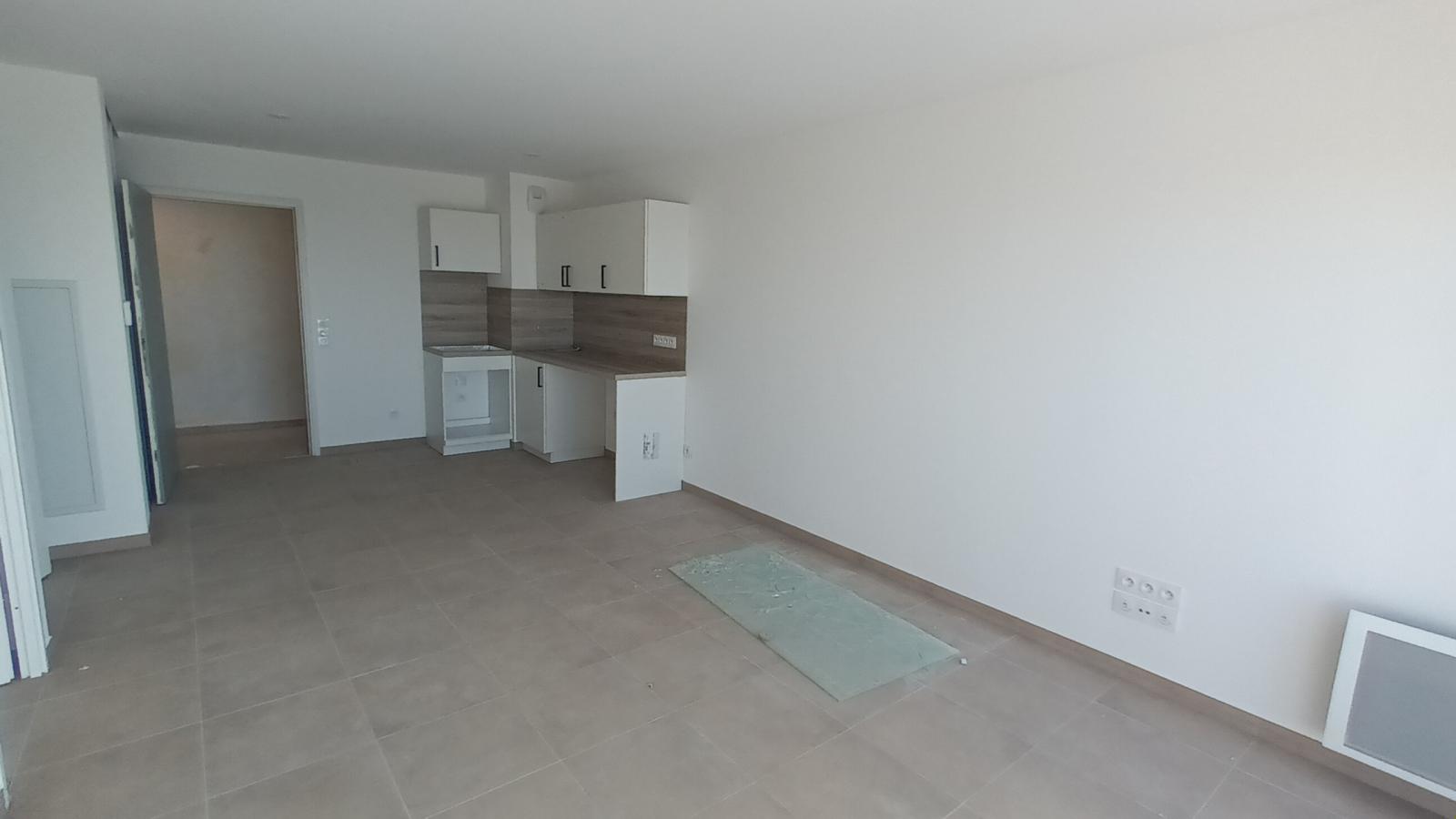 
																																							2 pièces - 
																																						1er étage - 43m² - 891,45 € - Photo #3