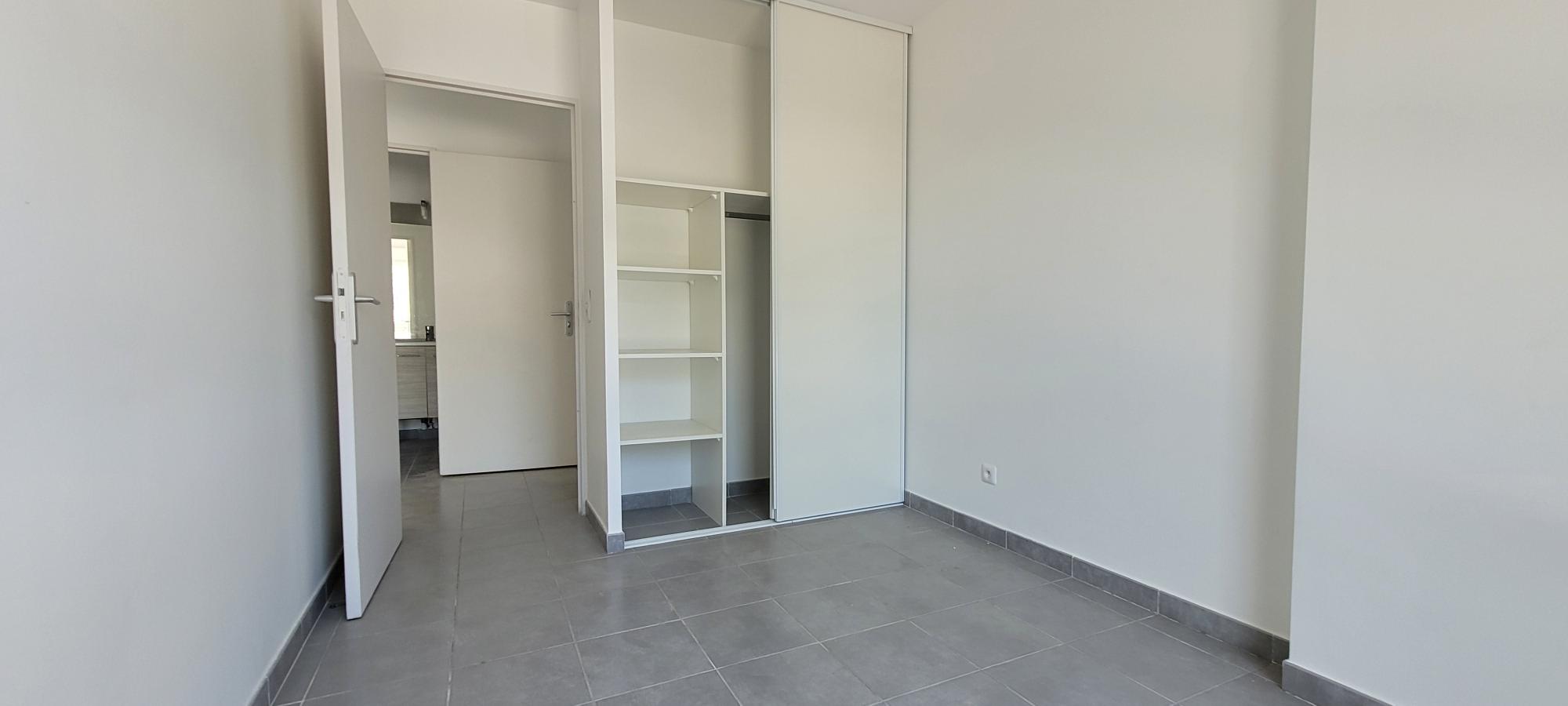 3 pièces - 4ème étage - 58m² - 942,29 € - Photo #3