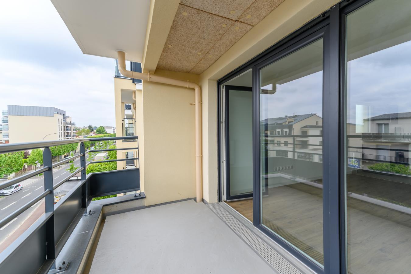 
																			2 pièces - 
																		1er étage - 43m² - 1 124,35 € - Photo #5