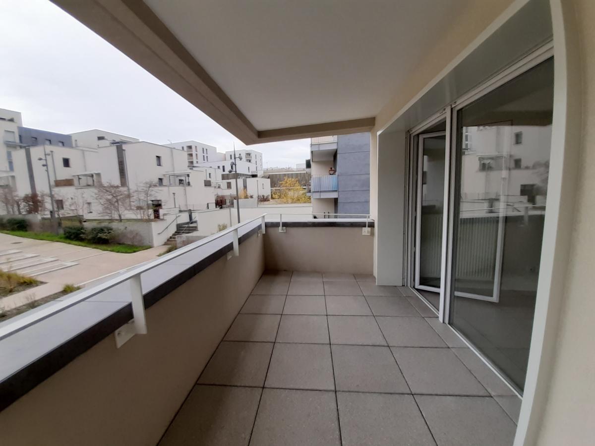 3 pièces - 1er étage - 63m² - 976,86 € - Photo #4