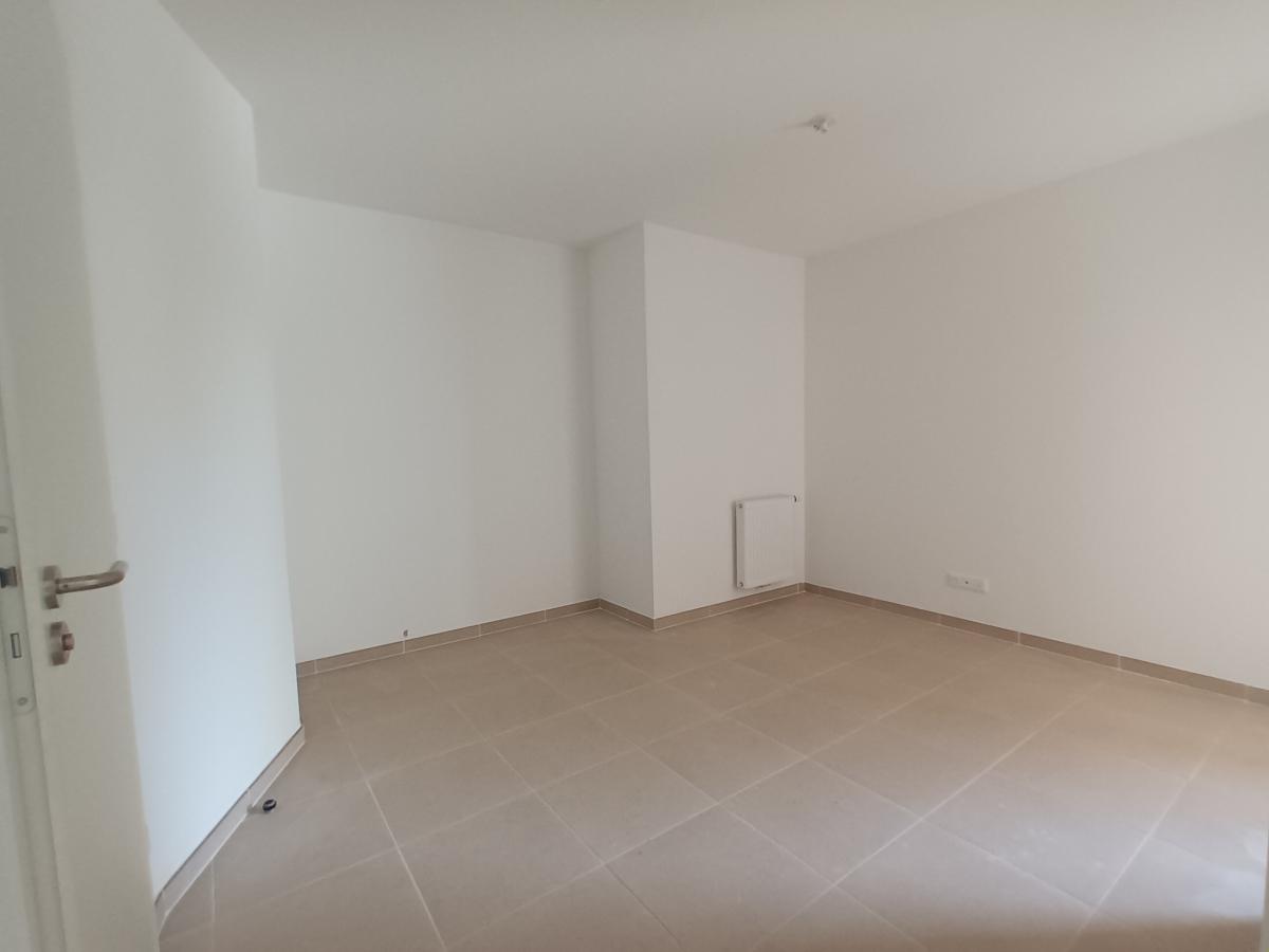 
																																							2 pièces - 
																																						1er étage - 37m² - 689,96 € - Photo #4