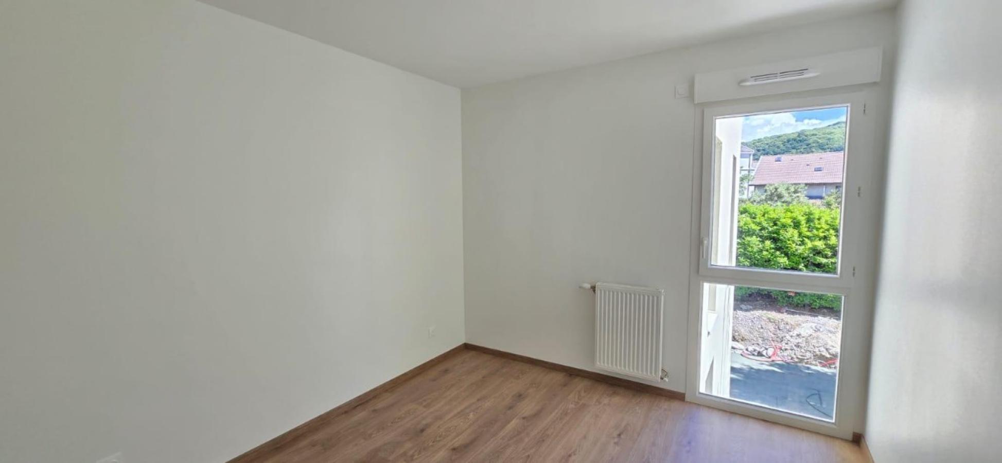 
																																							3 pièces - 
																																						RDC - 64m² - 894,46 € - Photo #5
