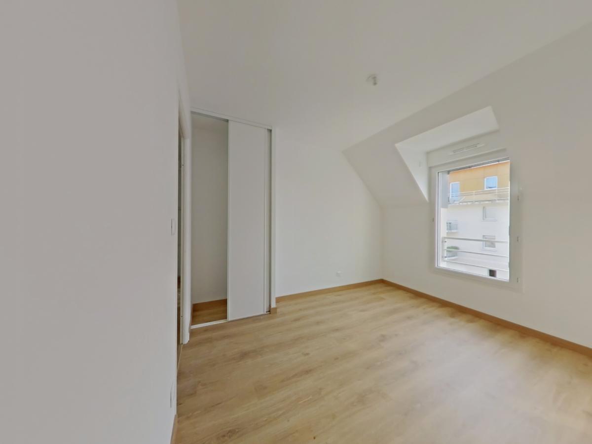 4 pièces - 2ème étage - 91m² - 1 069,40 € - Photo #3