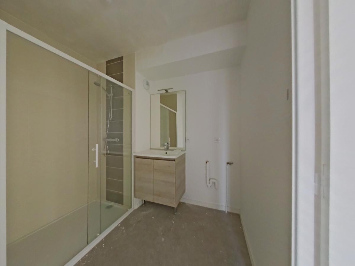 
																																							3 pièces - 
																																						2ème étage - 60m² - 738,27 € - Photo #5