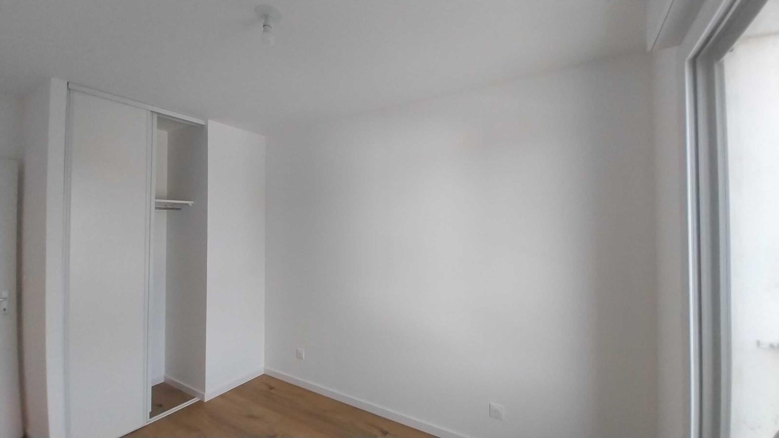 3 pièces - 2ème étage - 59m² - 855,86 € - Photo #4