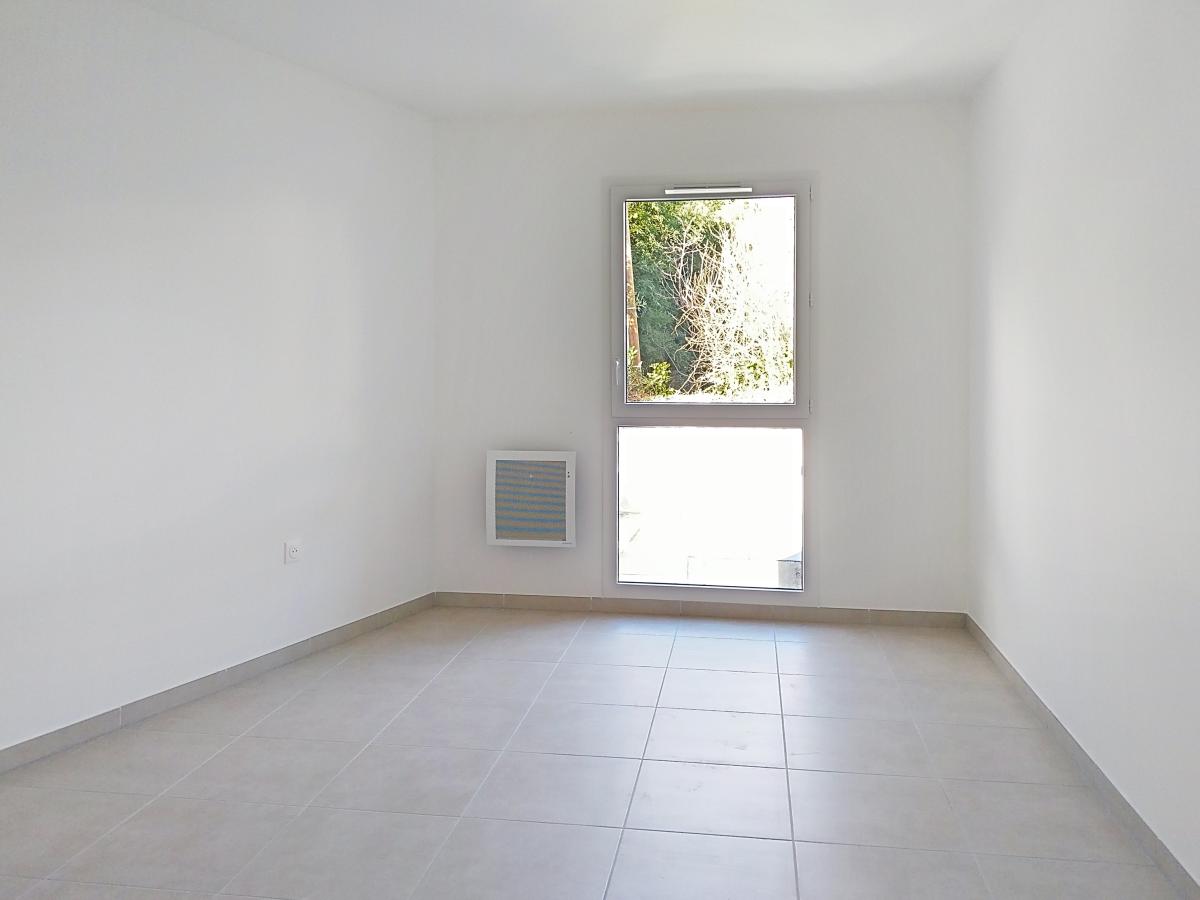 
																																							3 pièces - 
																																						RDC - 68m² - 900,53 € - Photo #6