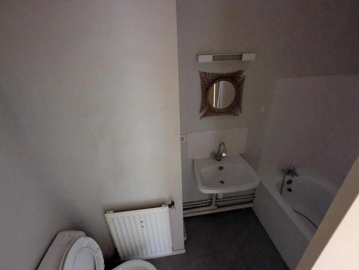 
																																							1 pièce - 
																																						1er étage - 34m² - 88 700 € - Photo #4