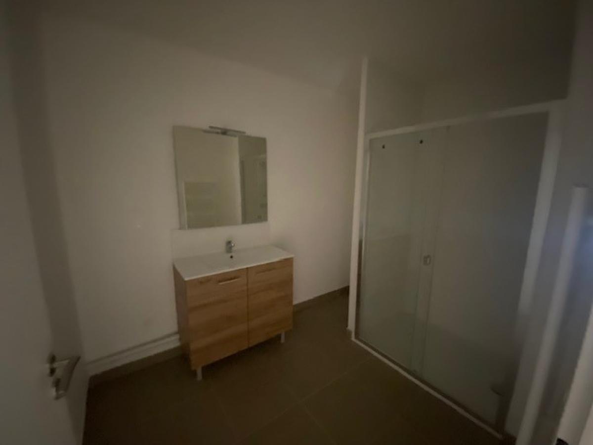 
																																							3 pièces - 
																																						RDC - 62m² - 690,09 € - Photo #4