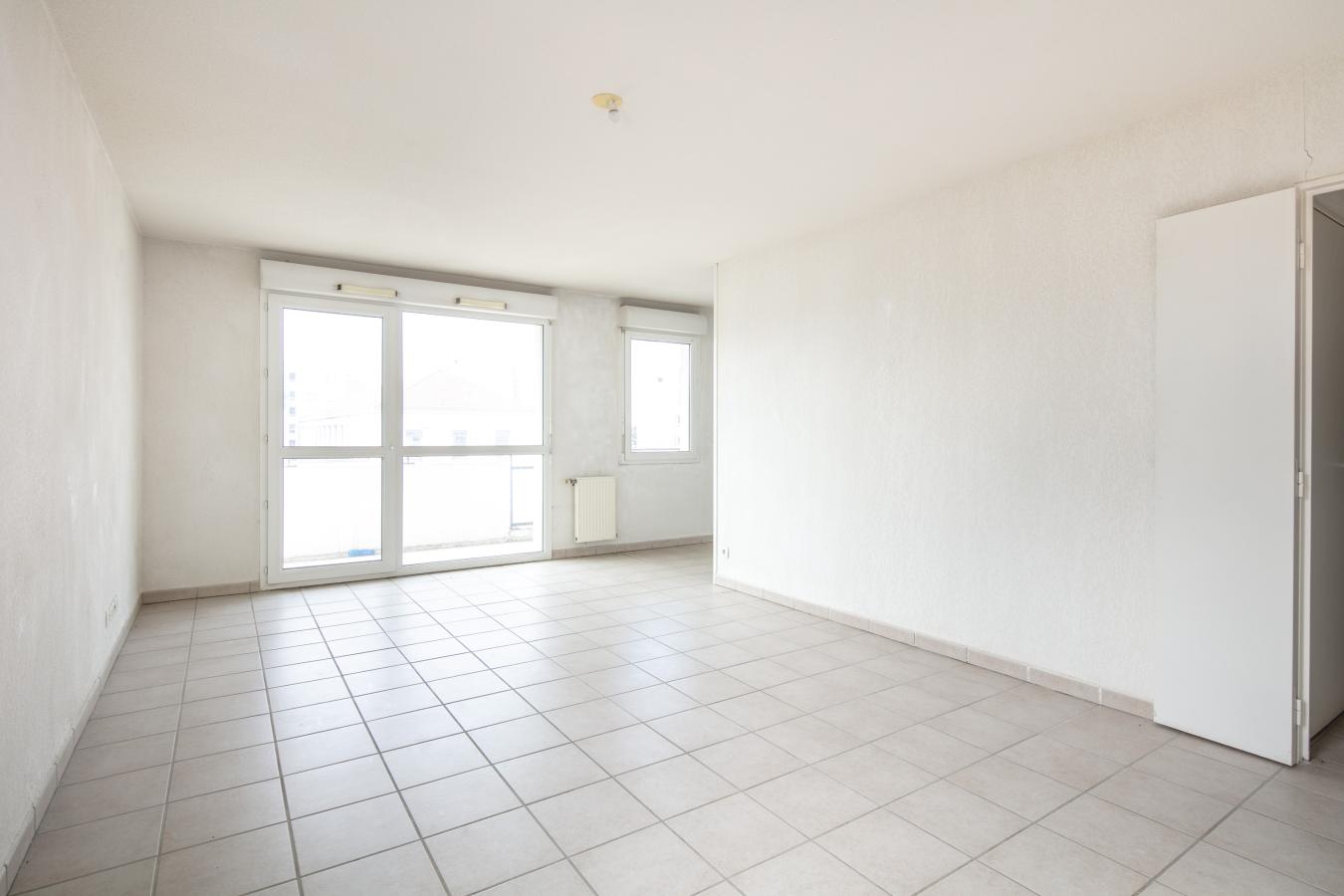 
																																							2 pièces - 
																																						1er étage - 49m² - 496,05 € - Photo #3