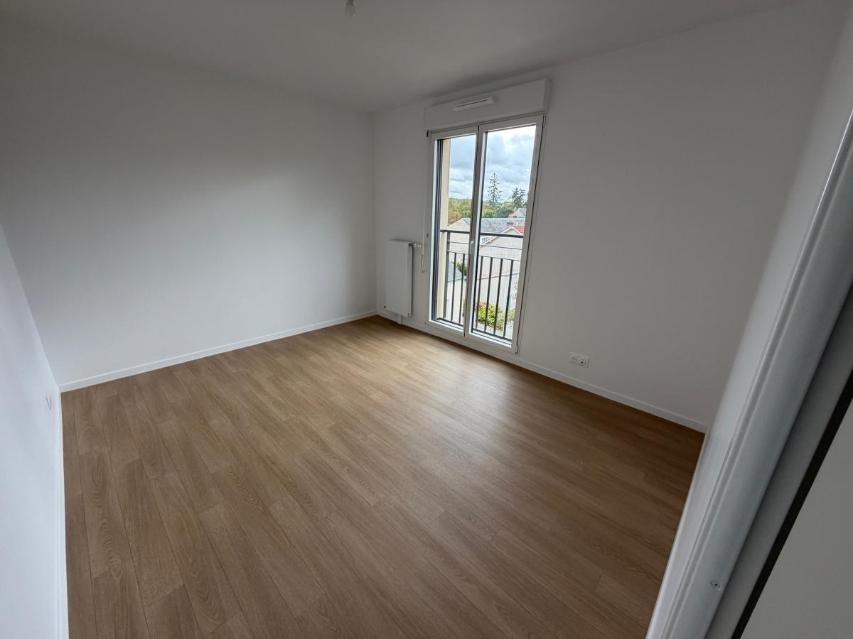 4 pièces - 2ème étage - 83m² - 1 182,65 € - Photo #2