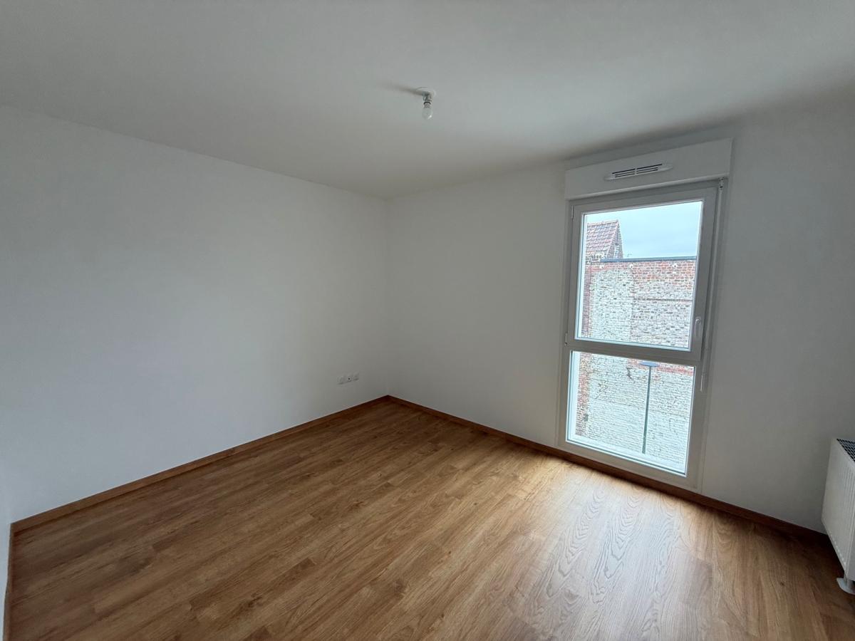 4 pièces - 2ème étage - 95m² - 1 020,86 € - Photo #3
