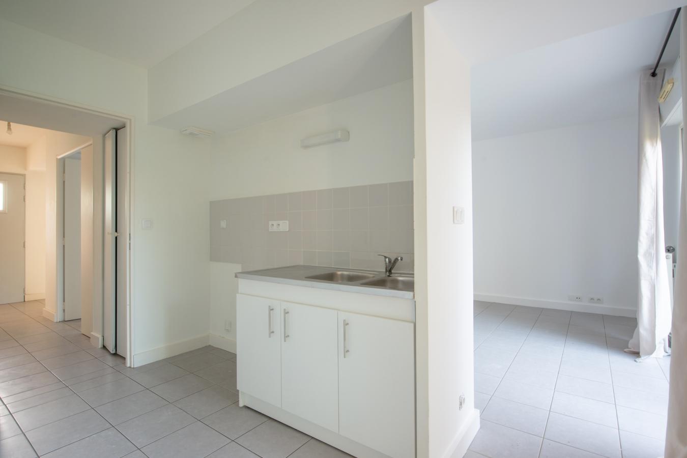 
																																							5 pièces - 
																																						RDC - 95m² - 265 000 € - Photo #3