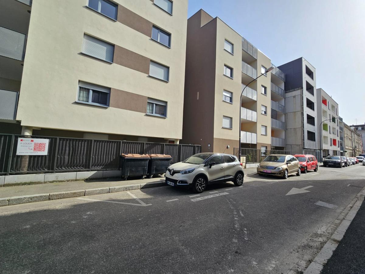 
																																							3 pièces - 
																																						4ème étage - 62m² - 799,00 € - Photo #2