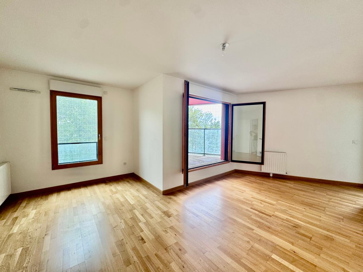 3 pièces - 2ème étage - 68m² - 1 260,28 € - Photo #0