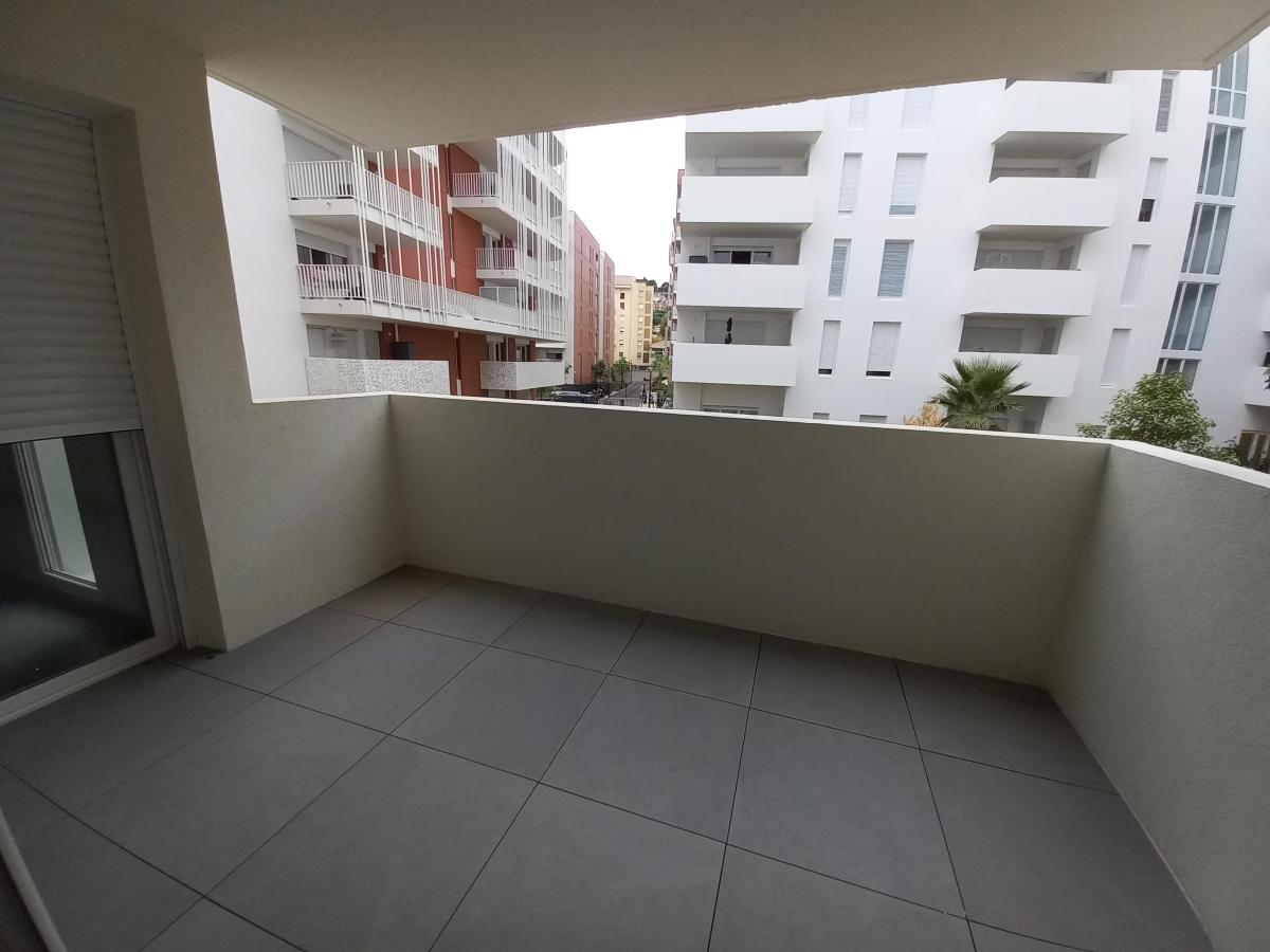 
																																							2 pièces - 
																																						1er étage - 38m² - 842,20 € - Photo #5