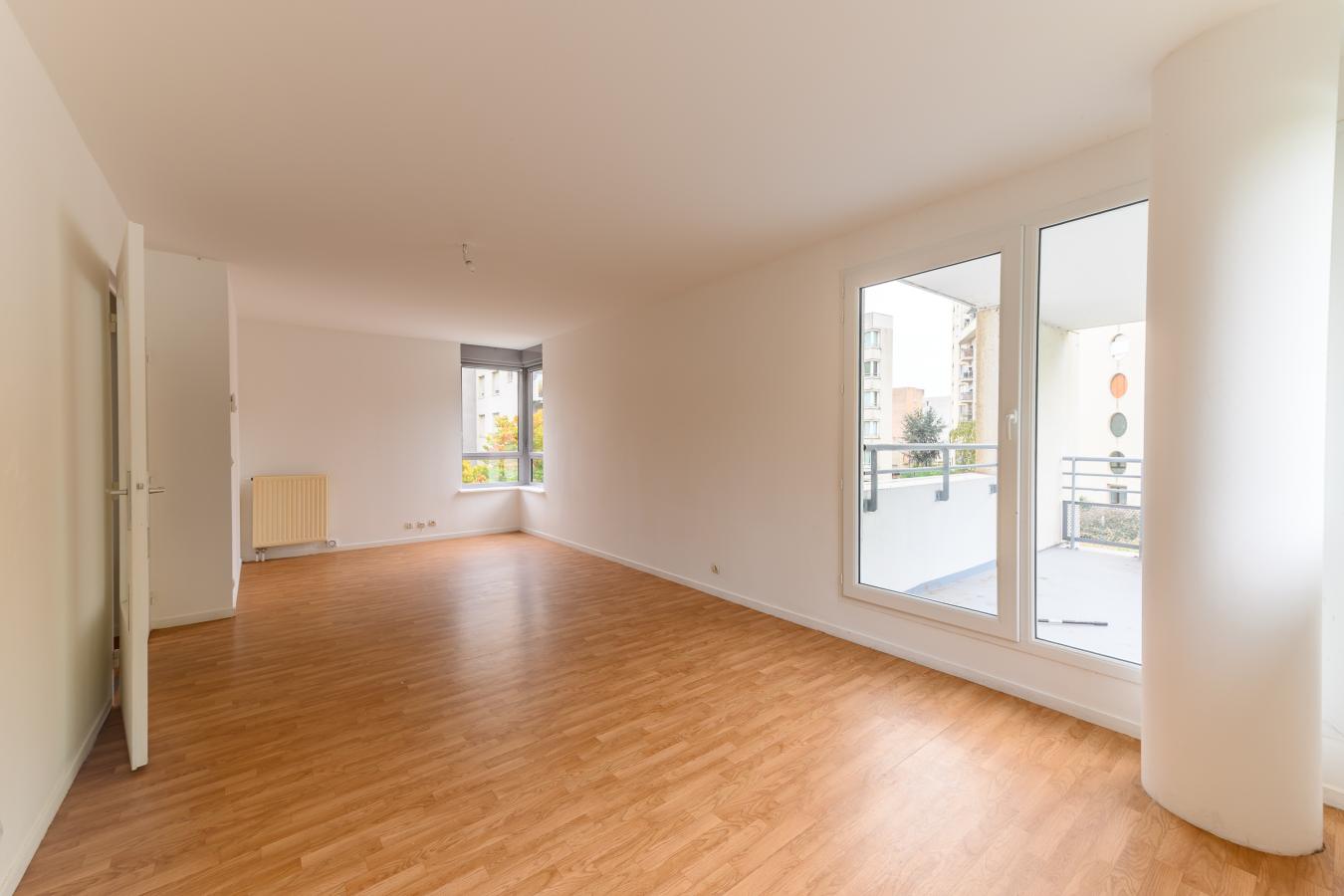 4 pièces - RDC - 95m² - 1 949,67 € - Photo #2