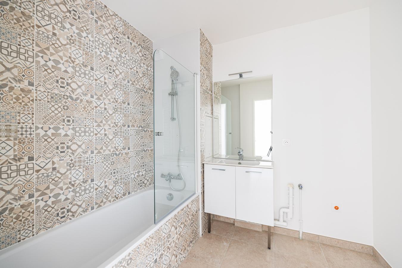 
																																							4 pièces - 
																																						5ème étage - 85m² - 1 525,64 € - Photo #6