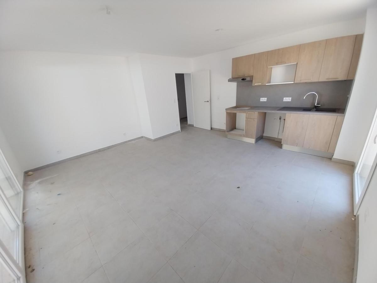 3 pièces - RDC - 64m² - 990,83 € - Photo #3