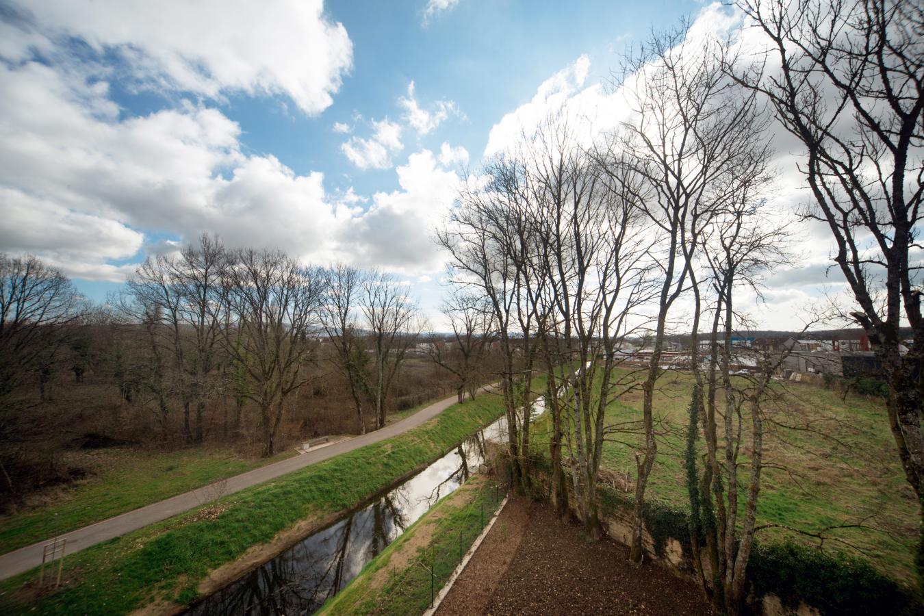 4 pièces - 3ème étage - 96m² - 1 182,37 € - Photo #2