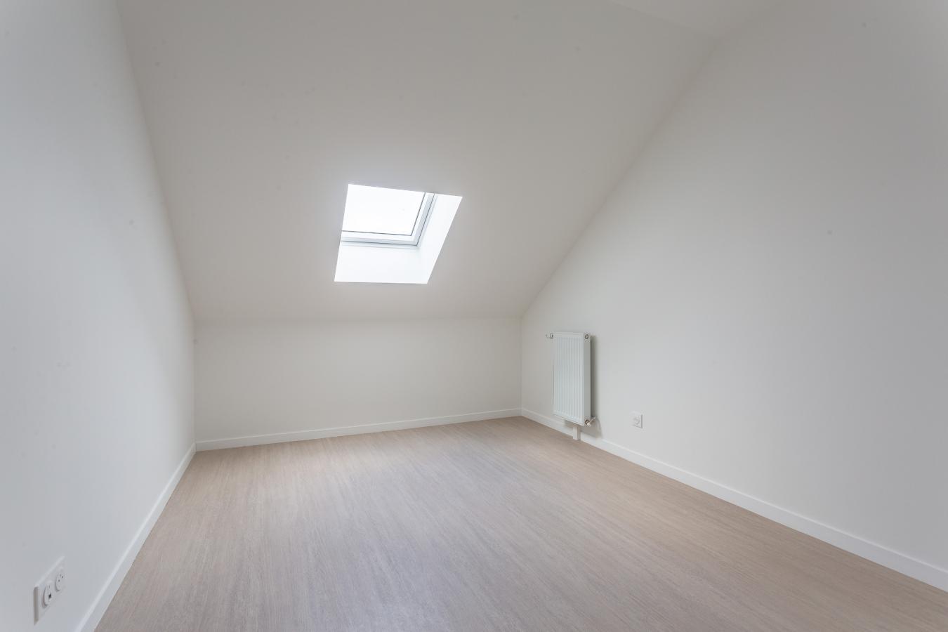 
																			4 pièces - 
																		2ème étage - 79m² - 1 105,60 € - Photo #5