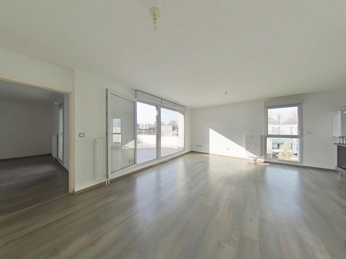 4 pièces - 3ème étage - 85m² - 1 042,81 € - Photo #1