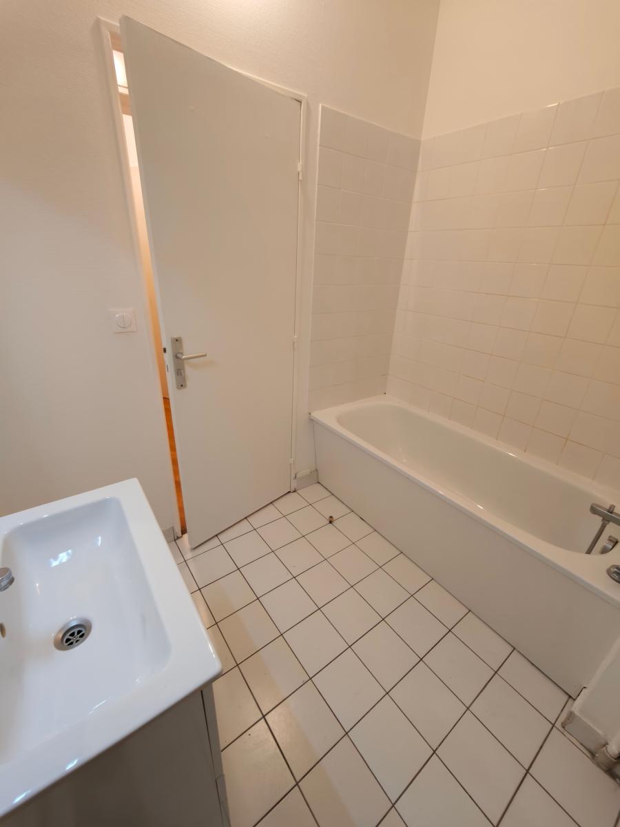 3 pièces - RDC - 67m² - 1 528,93 € - Photo #4